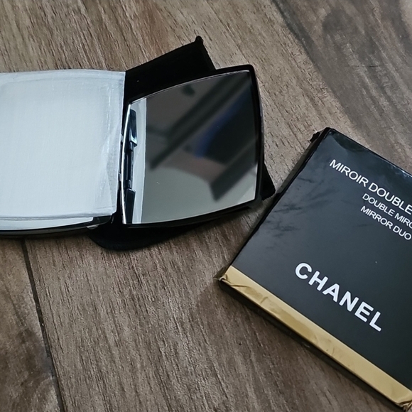 Chanel Double Facettes Mirror | NWOT - Picture 4 of 11